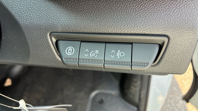 Renault Trafic Swb Diesel SL30 Blue dCi 130 Advance [Safety] Van